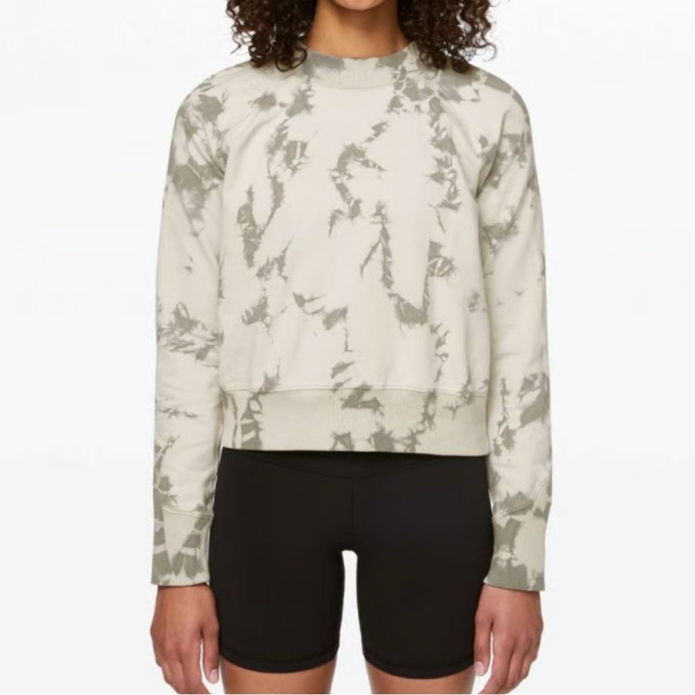 Lululemon ready to roll crewneck!!